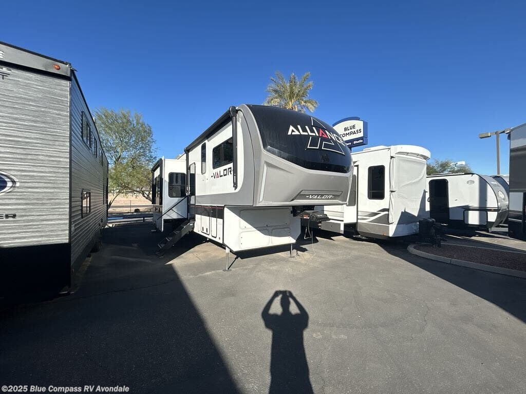 New 2025 Alliance RV Valor 36V11 available in Avondale, Arizona