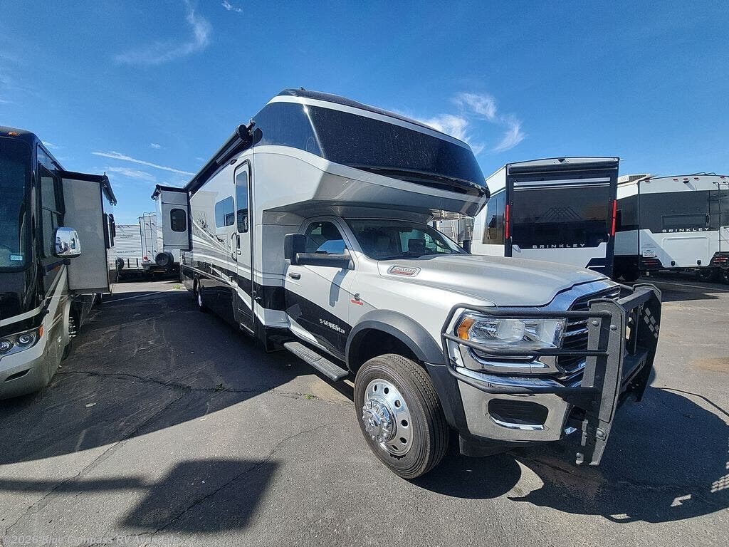 Used 2020 Dynamax Corp  Isata 5 36DS available in Avondale, Arizona