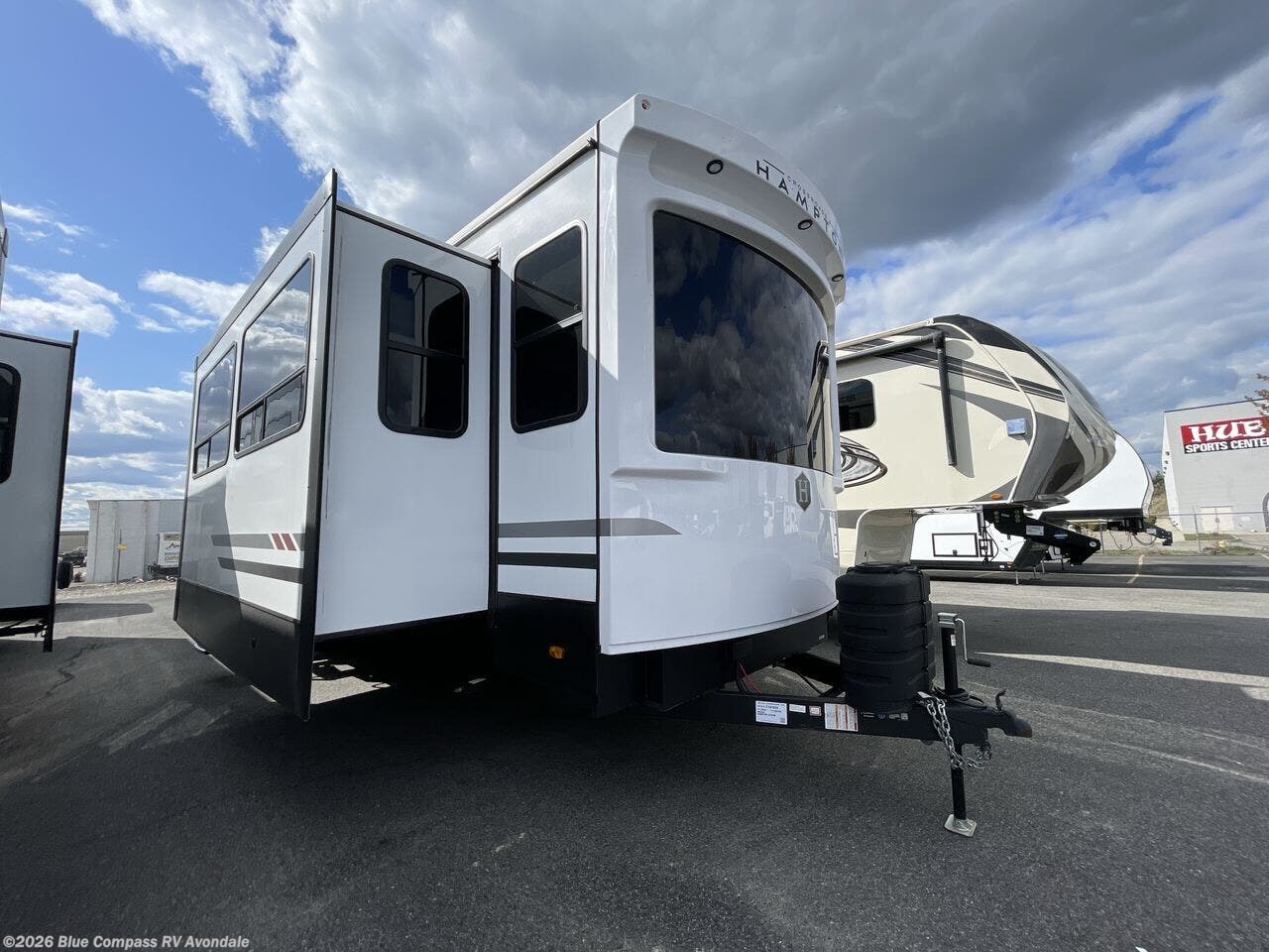 New 2026 CrossRoads Hampton 372FDB available in Avondale, Arizona