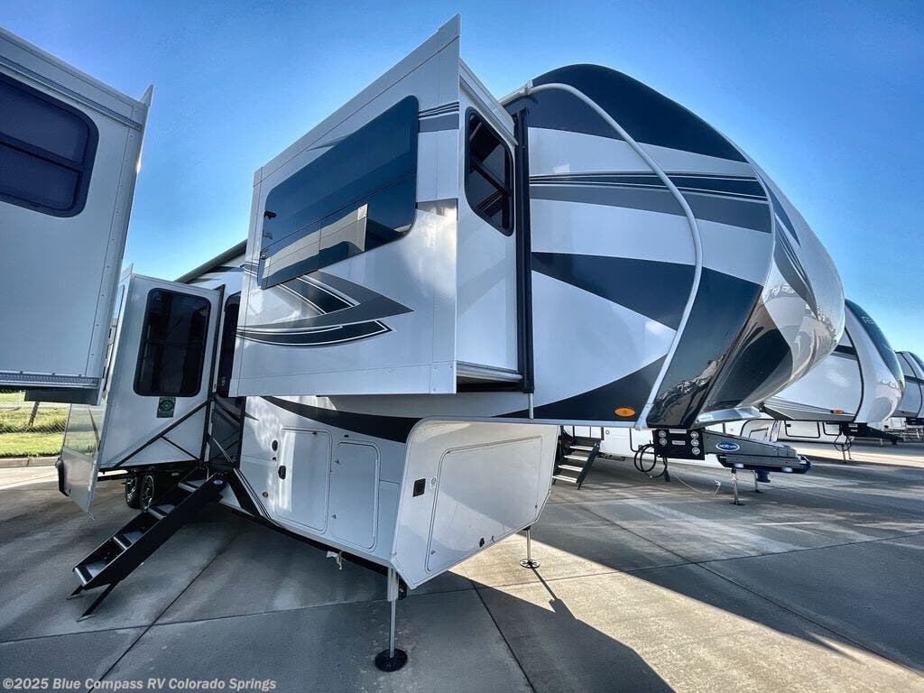 New 2025 Grand Design Solitude 380FL available in Colorado Springs, Colorado