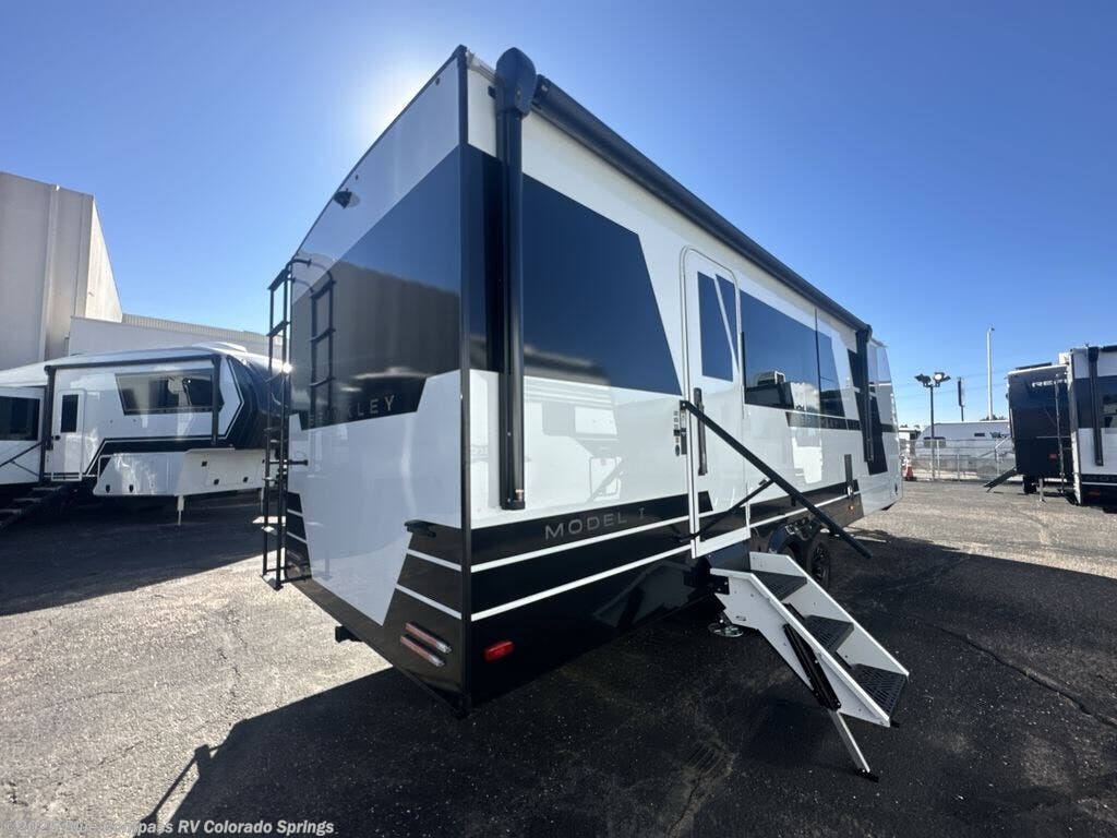 New 2027  Brinkley RV Model I 265 by Brinkley RV from Blue Compass RV Colorado Springs in Colorado Springs, CO