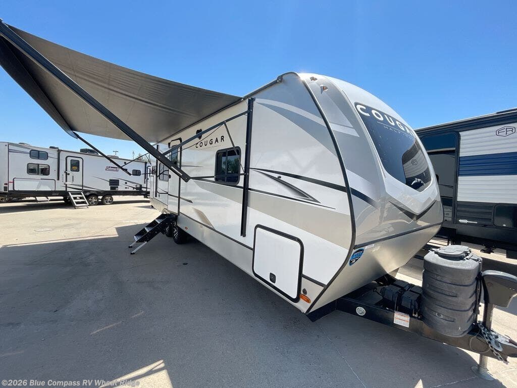 Used 2025 Keystone Cougar Half-Ton 25MLEWE available in Wheat Ridge, Colorado