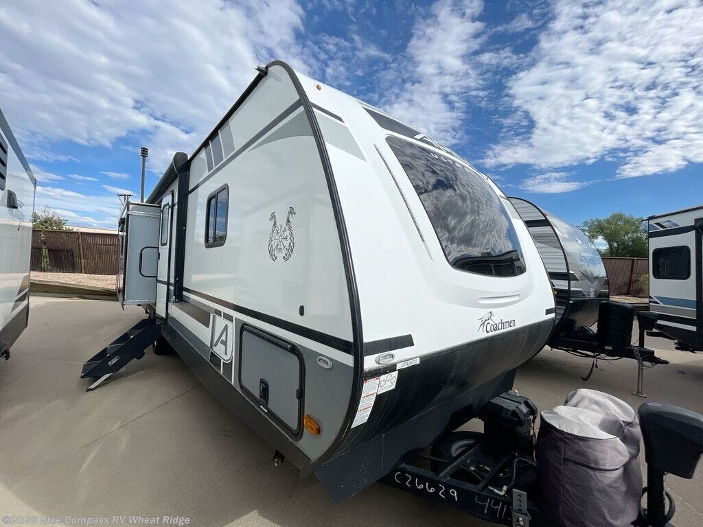 Used 2022 Coachmen Apex Ultra-Lite 293RLDS available in Wheat Ridge, Colorado