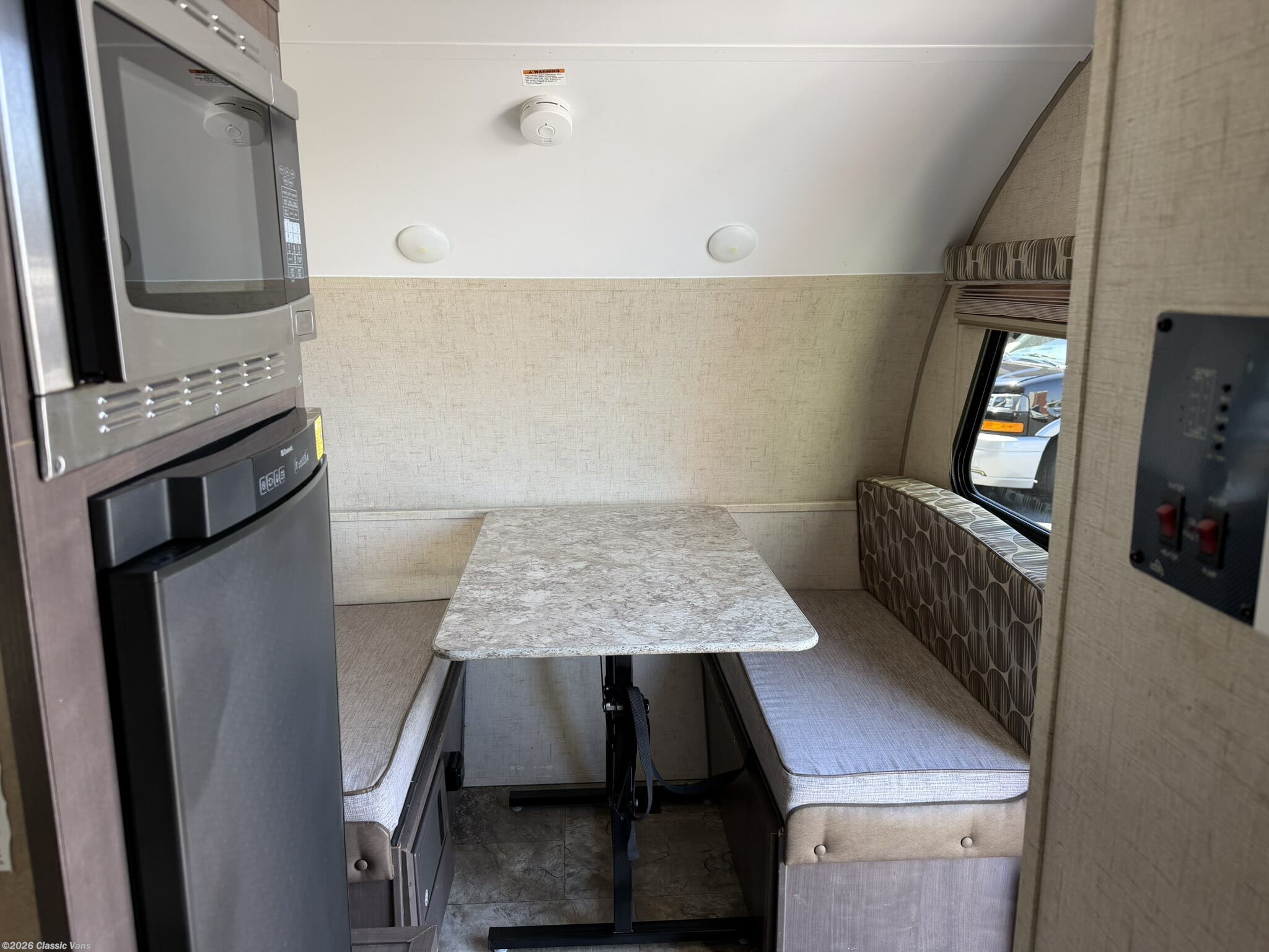Used 2016  Forest River R-Pod 177 by Forest River from Classic Vans in Hayward, CA