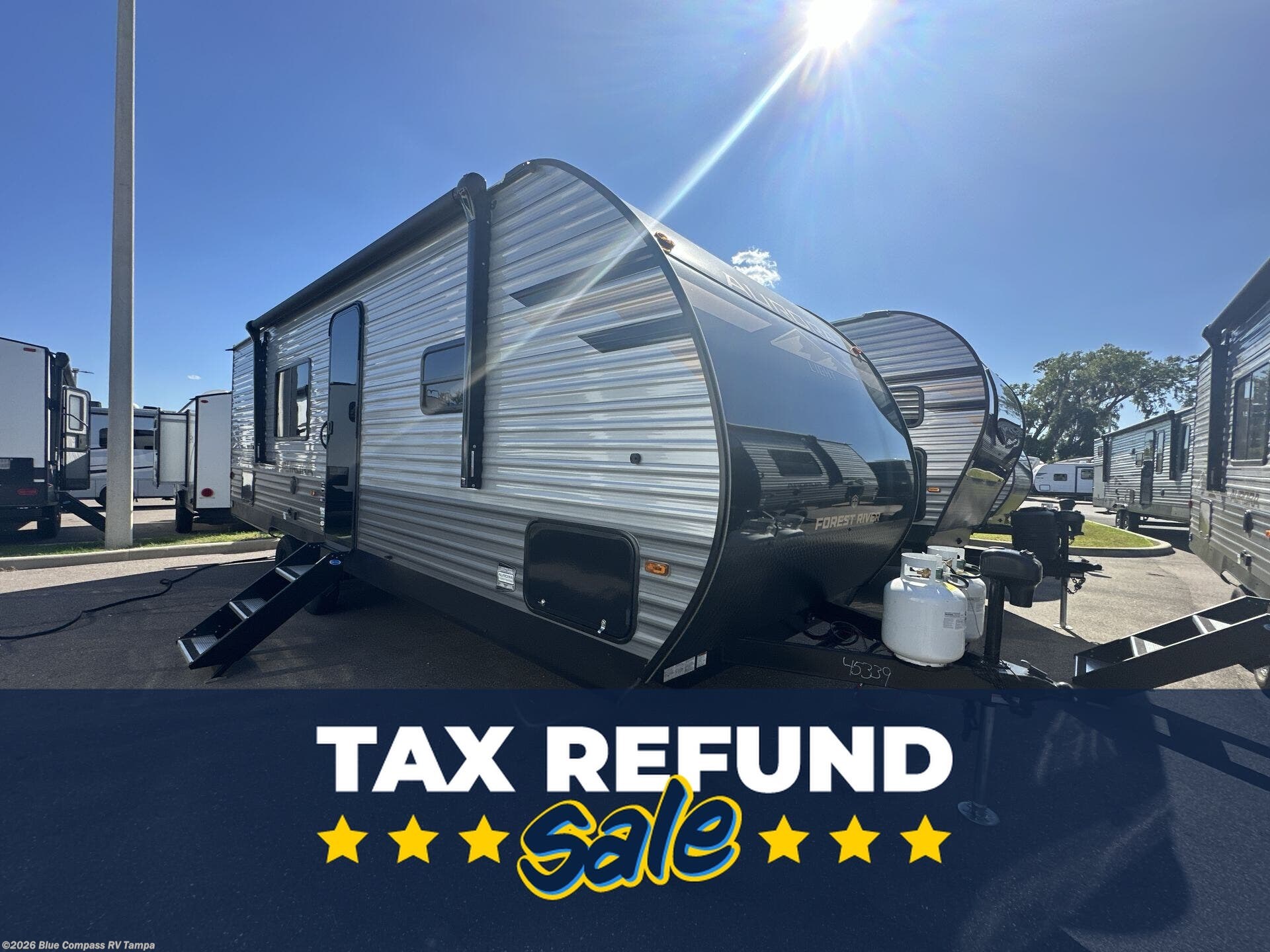 New 2025 Forest River Aurora Light 26BH available in Dover, Florida