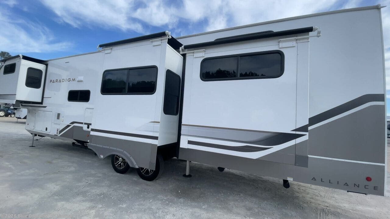 New 2025 Alliance RV Paradigm 395DS available in Dover, Florida