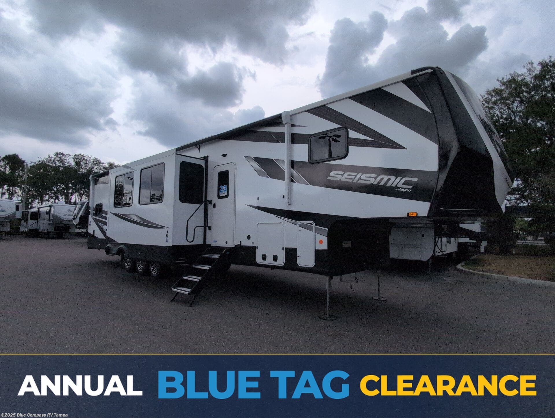 New 2025 Jayco Seismic 395 available in Dover, Florida