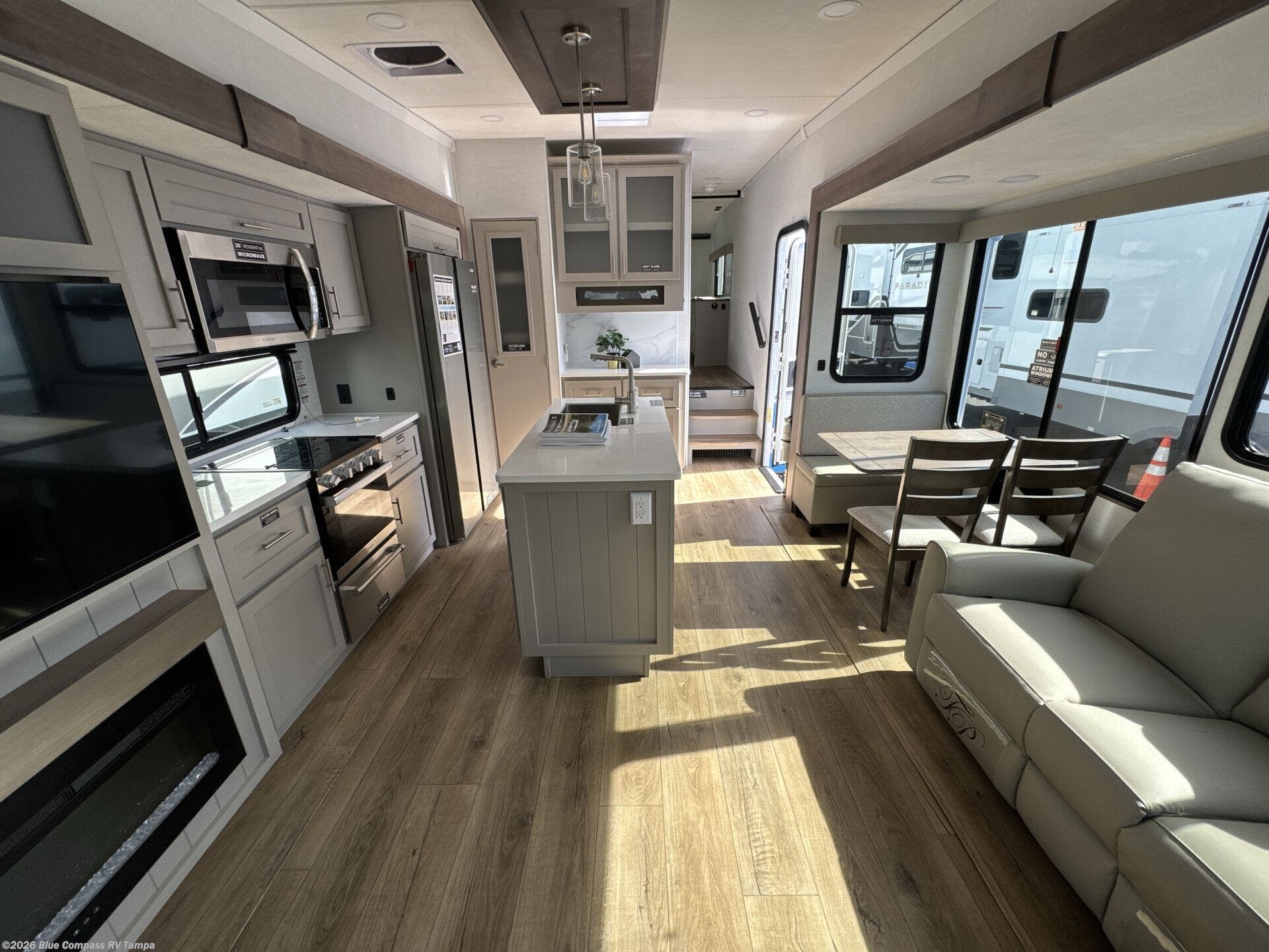 New 2026 Alliance RV Avenue 32RLS available in Dover, Florida