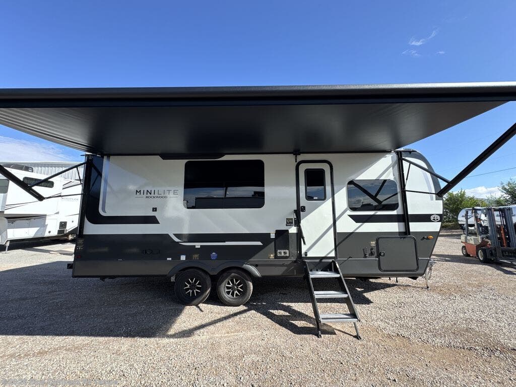 New 2026 Forest River Rockwood Mini Lite 2522FB available in Dover, Florida