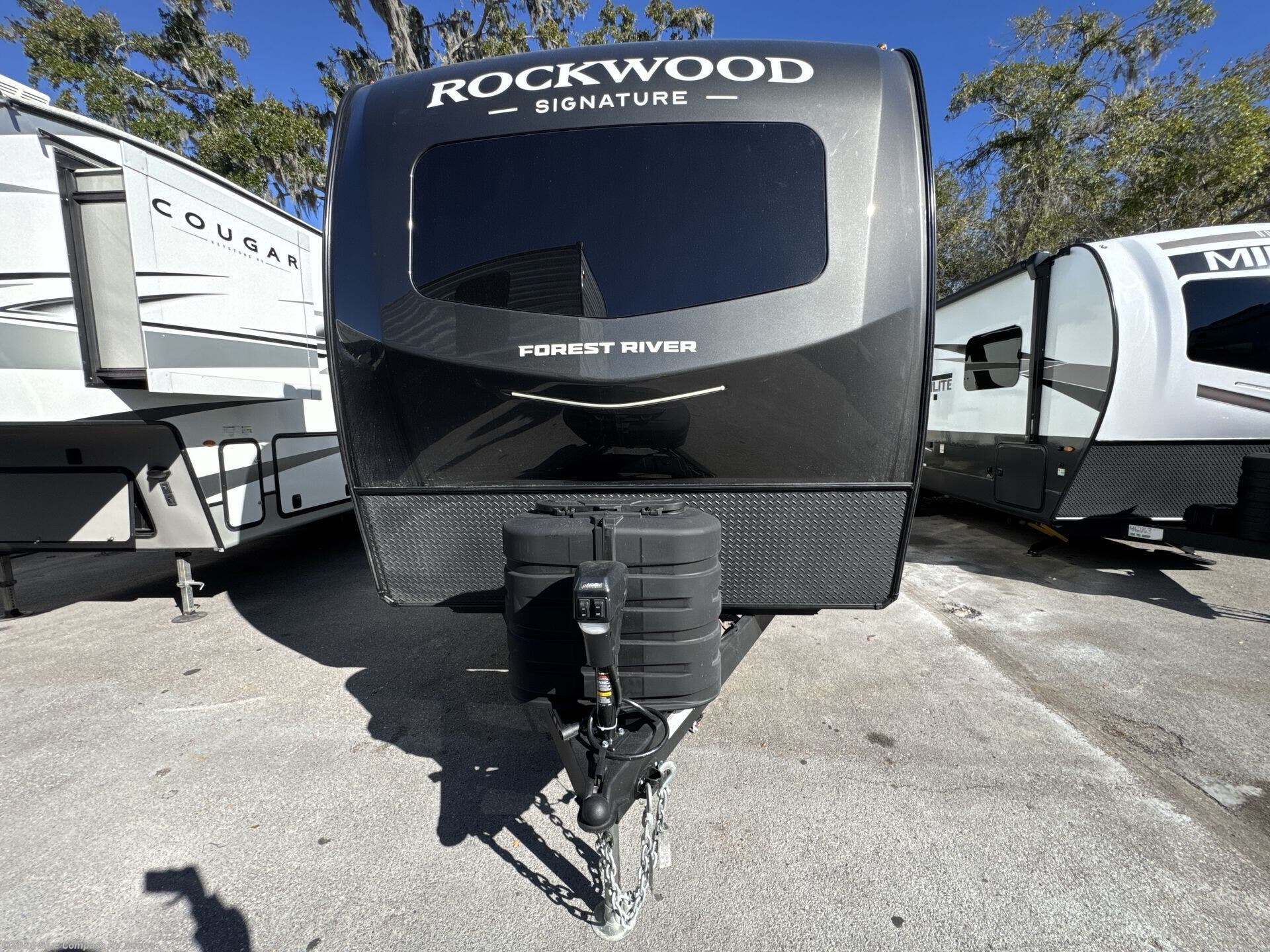 New 2026 Forest River Rockwood Signature 8337RL available in Dover, Florida