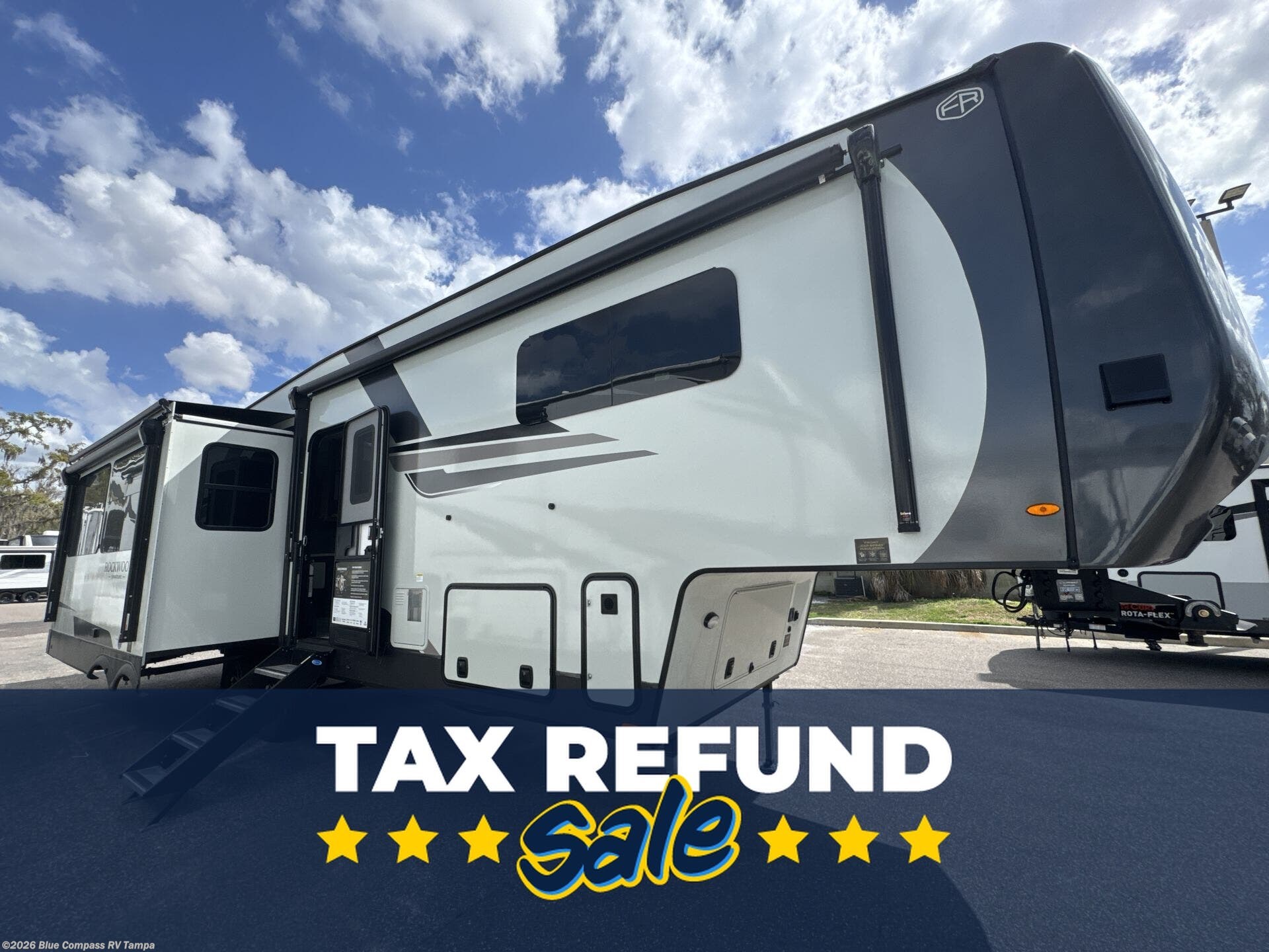 New 2026 Forest River Rockwood Signature R371RK available in Dover, Florida