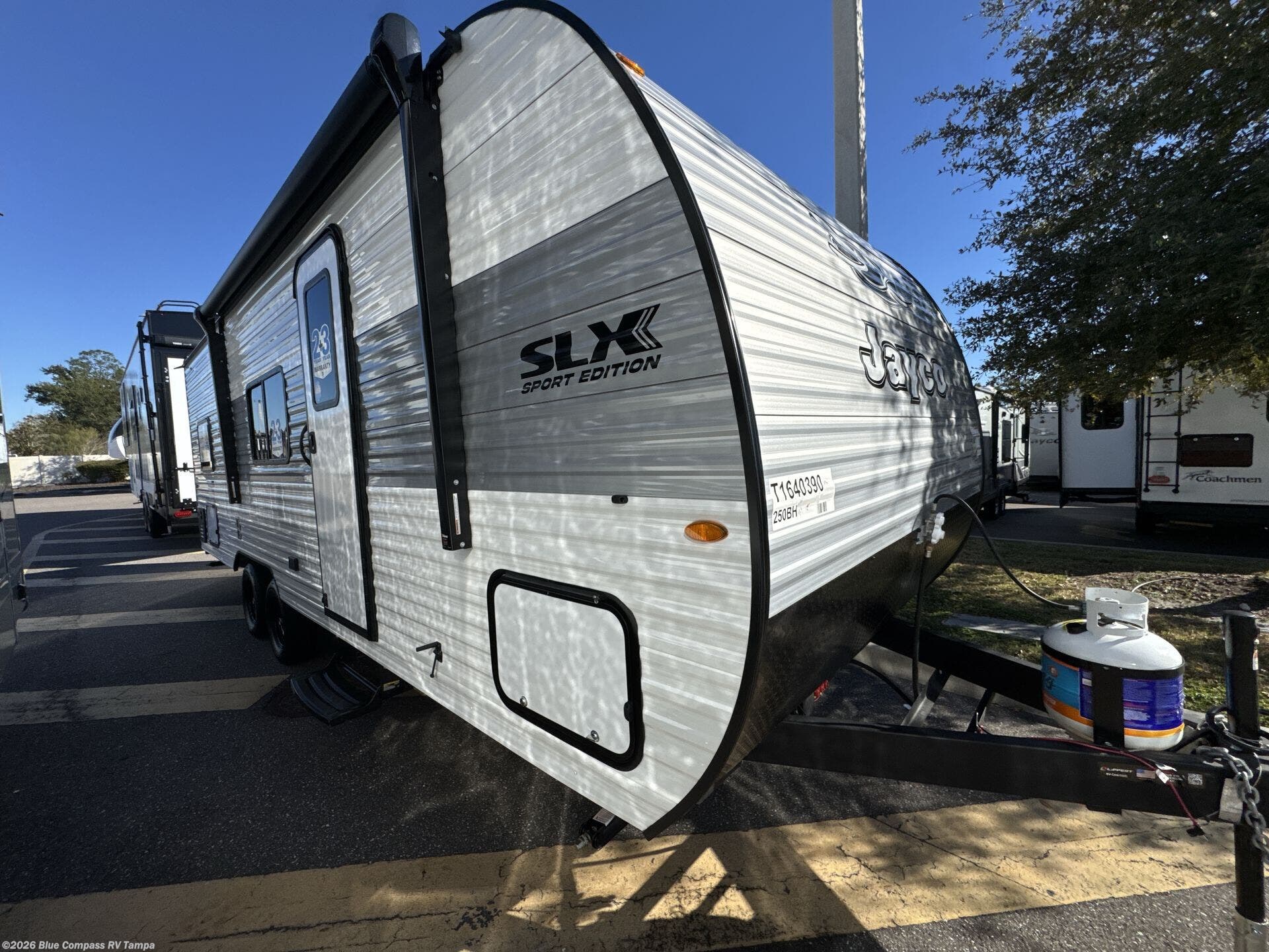 New 2026 Jayco Jay Flight SLX 250BH available in Dover, Florida