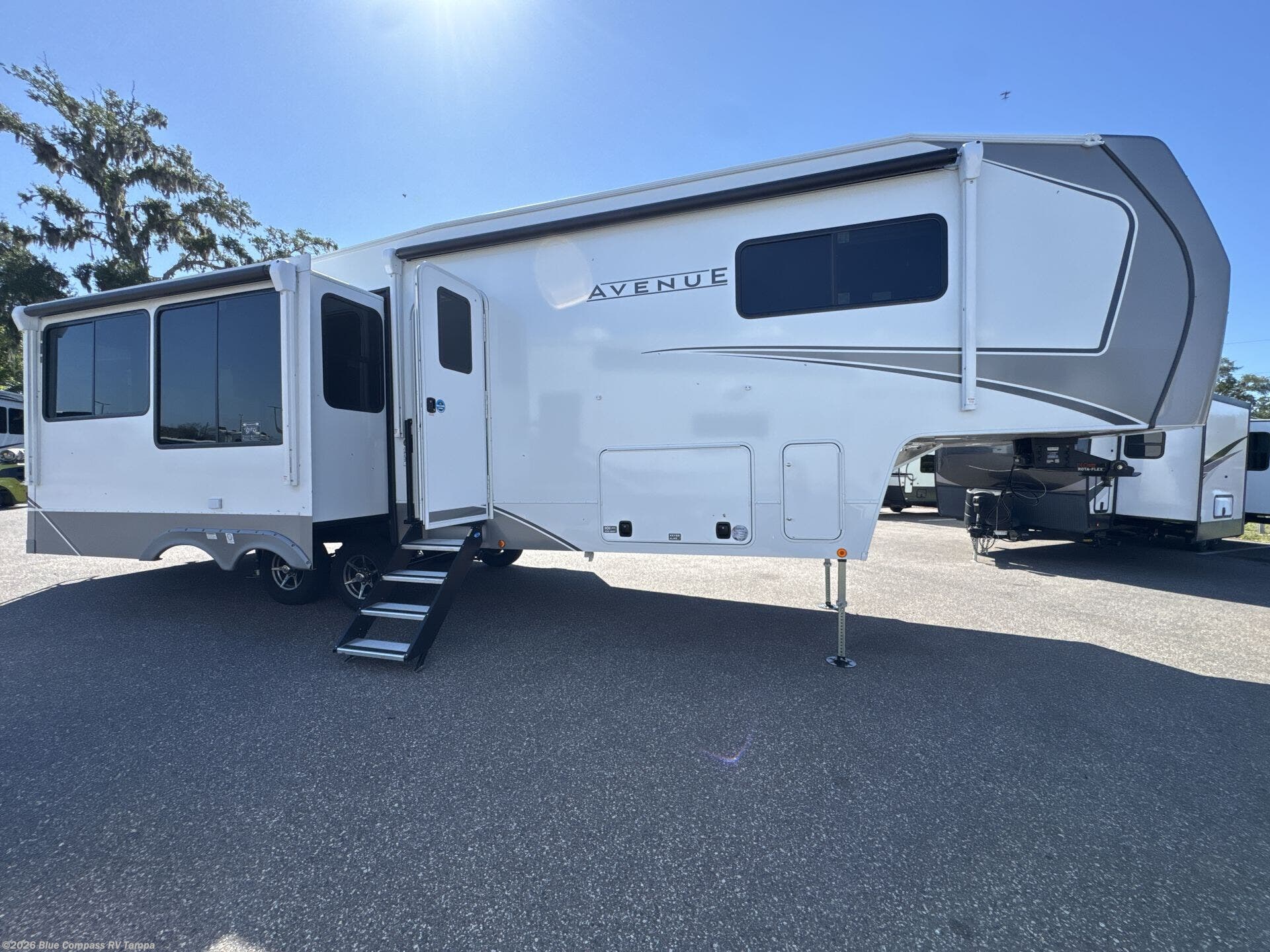 New 2026 Alliance RV Avenue 32RLS available in Dover, Florida