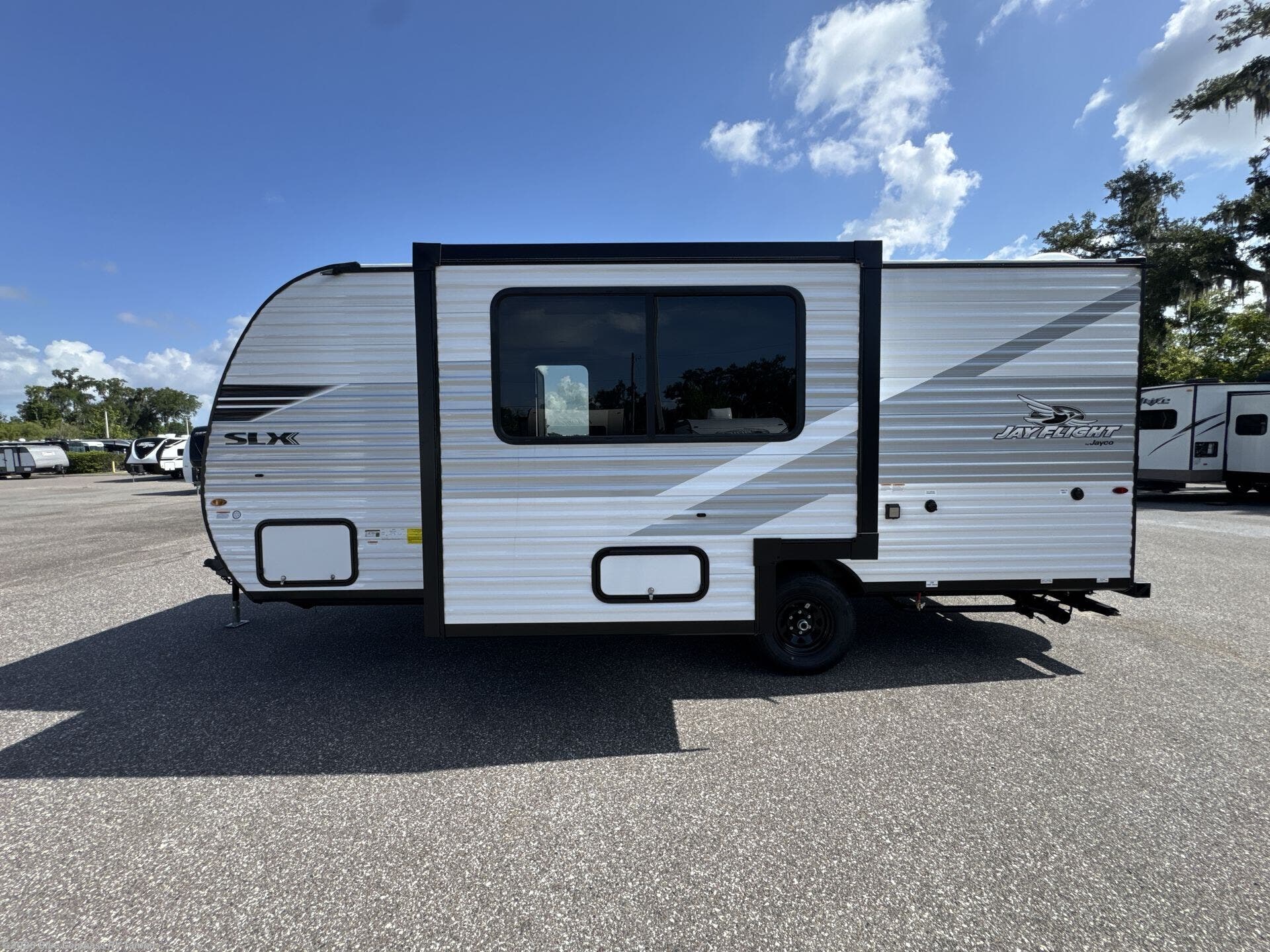 New 2026 Jayco Jay Flight SLX 197MB available in Dover, Florida