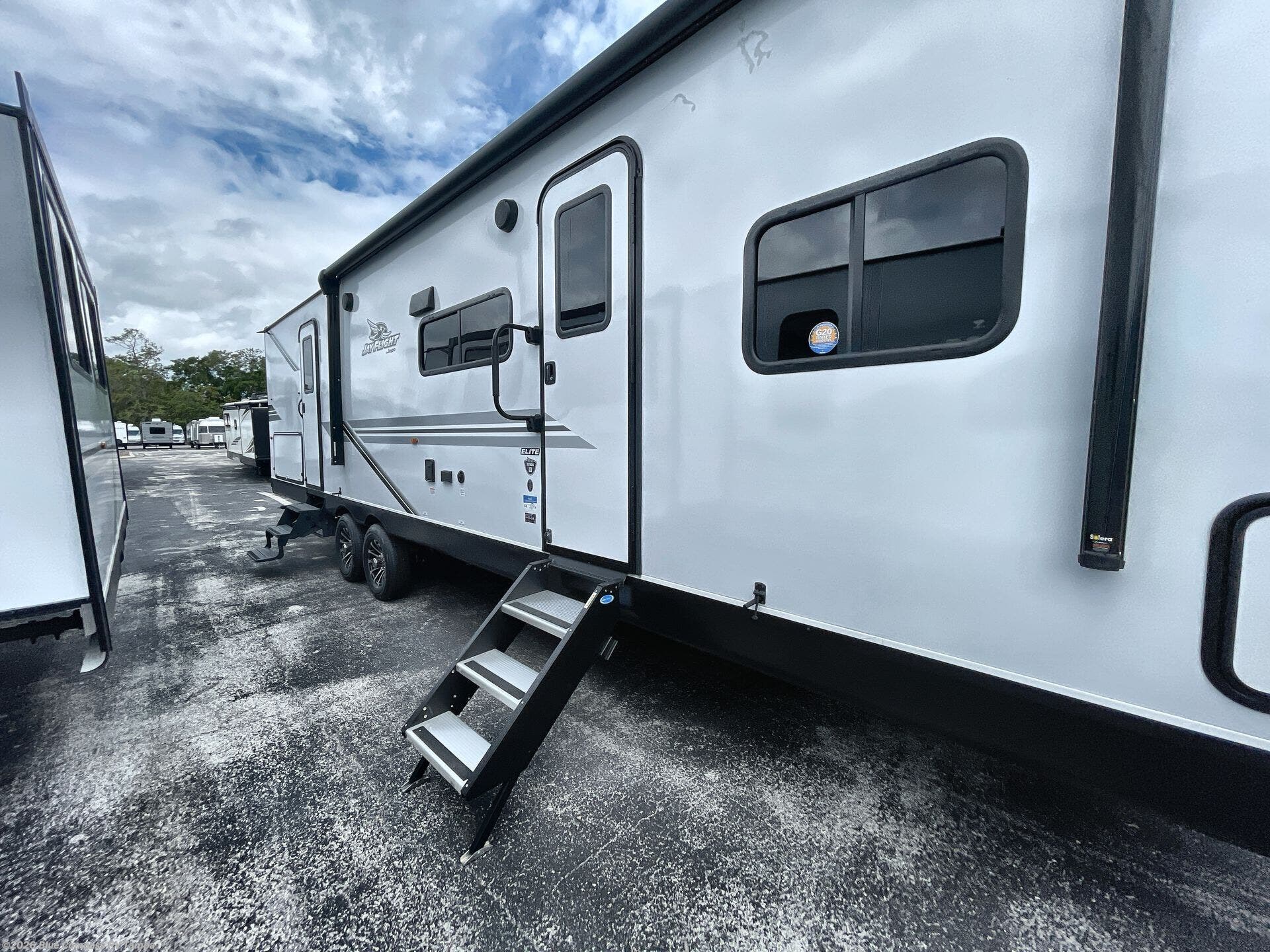 New 2026 Jayco Jay Flight SLX 321BDS available in Dover, Florida