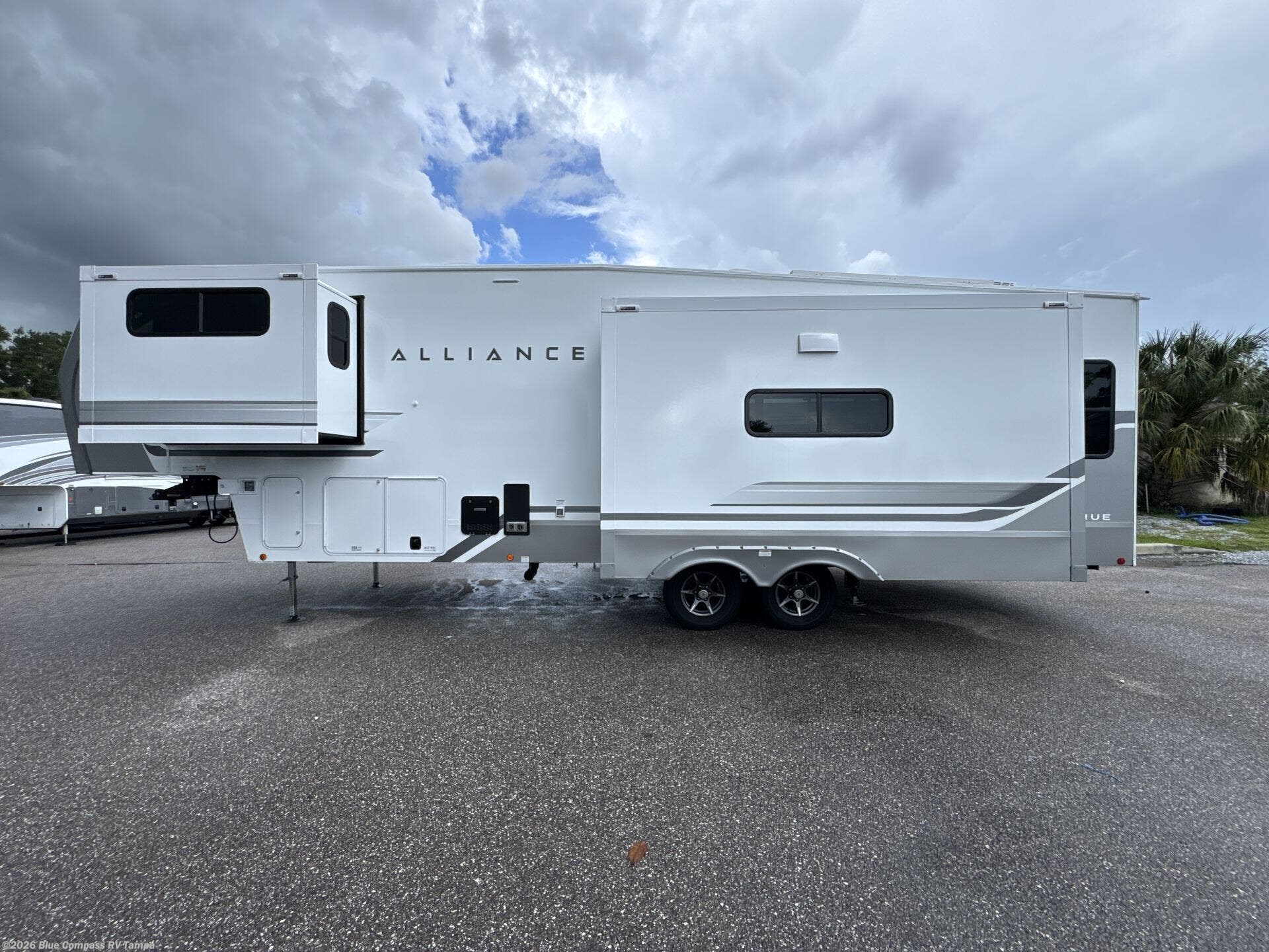 New 2027 Alliance RV Avenue 32RLS available in Dover, Florida