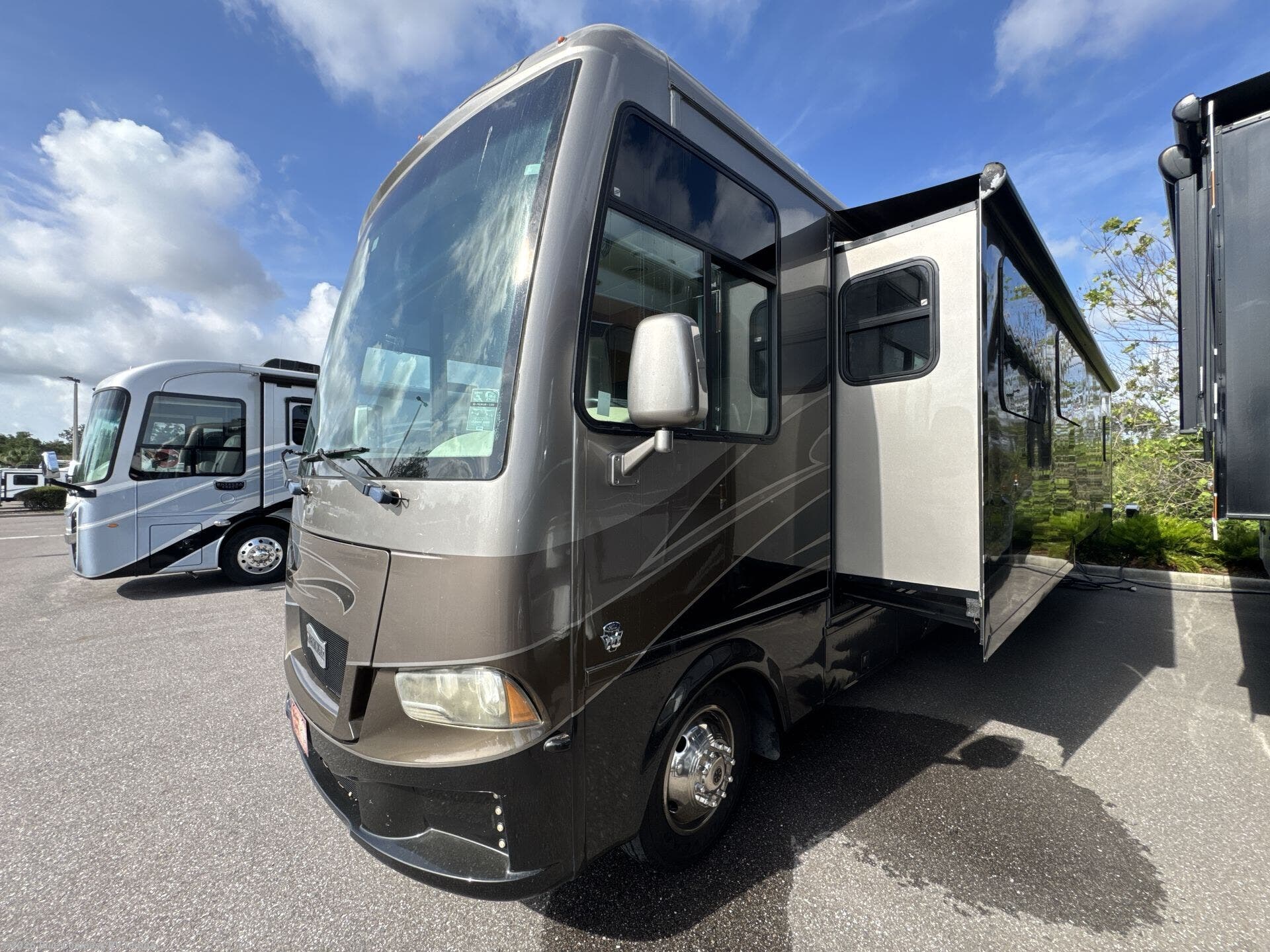 Used 2018 Newmar Bay Star Sport 3008 available in Dover, Florida