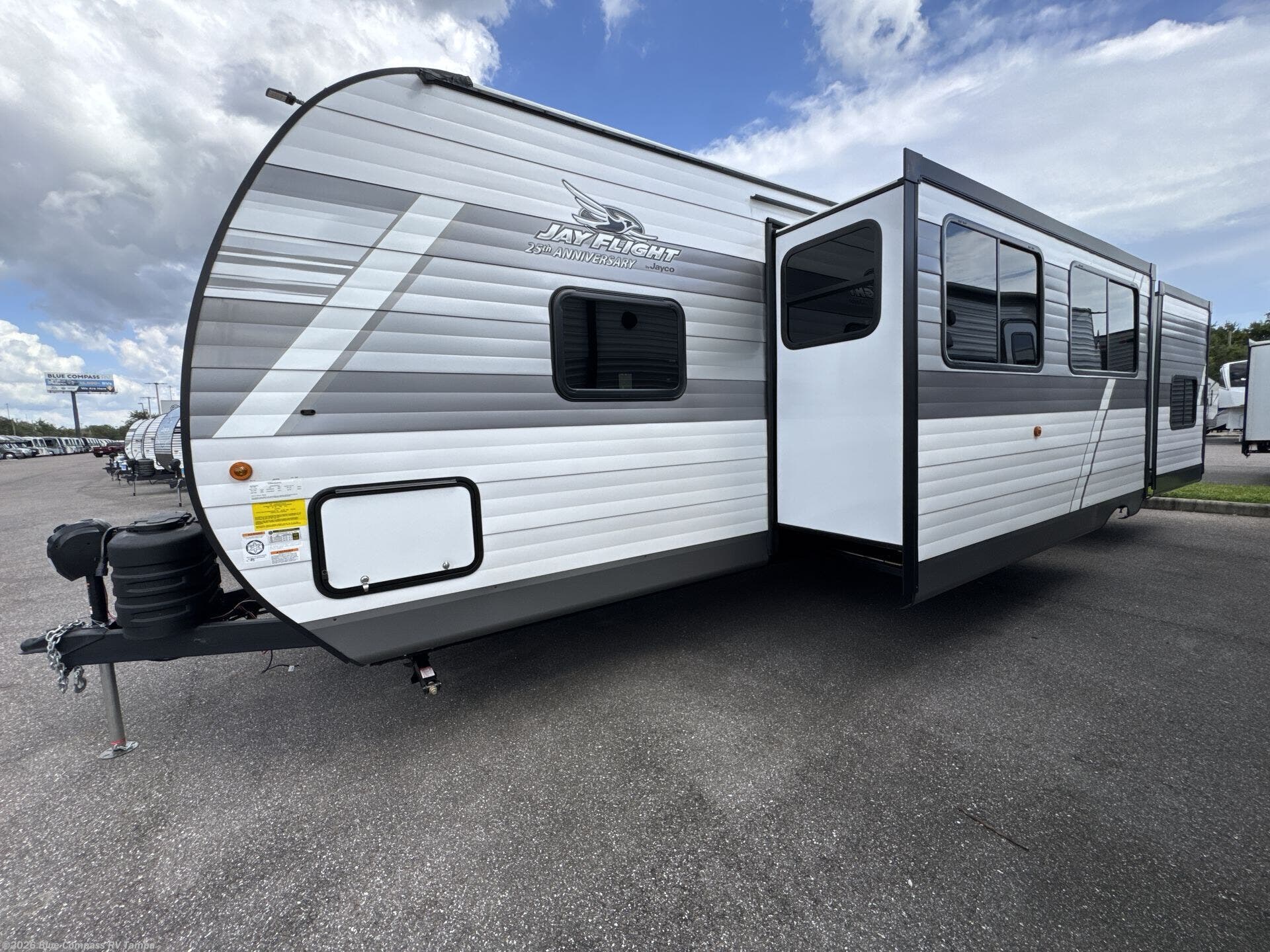 New 2027 Jayco Jay Flight 321BDS available in Dover, Florida
