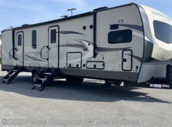 Used 2020 Forest River Rockwood Signature Ultra Lite 8335SB available in Altoona, Iowa