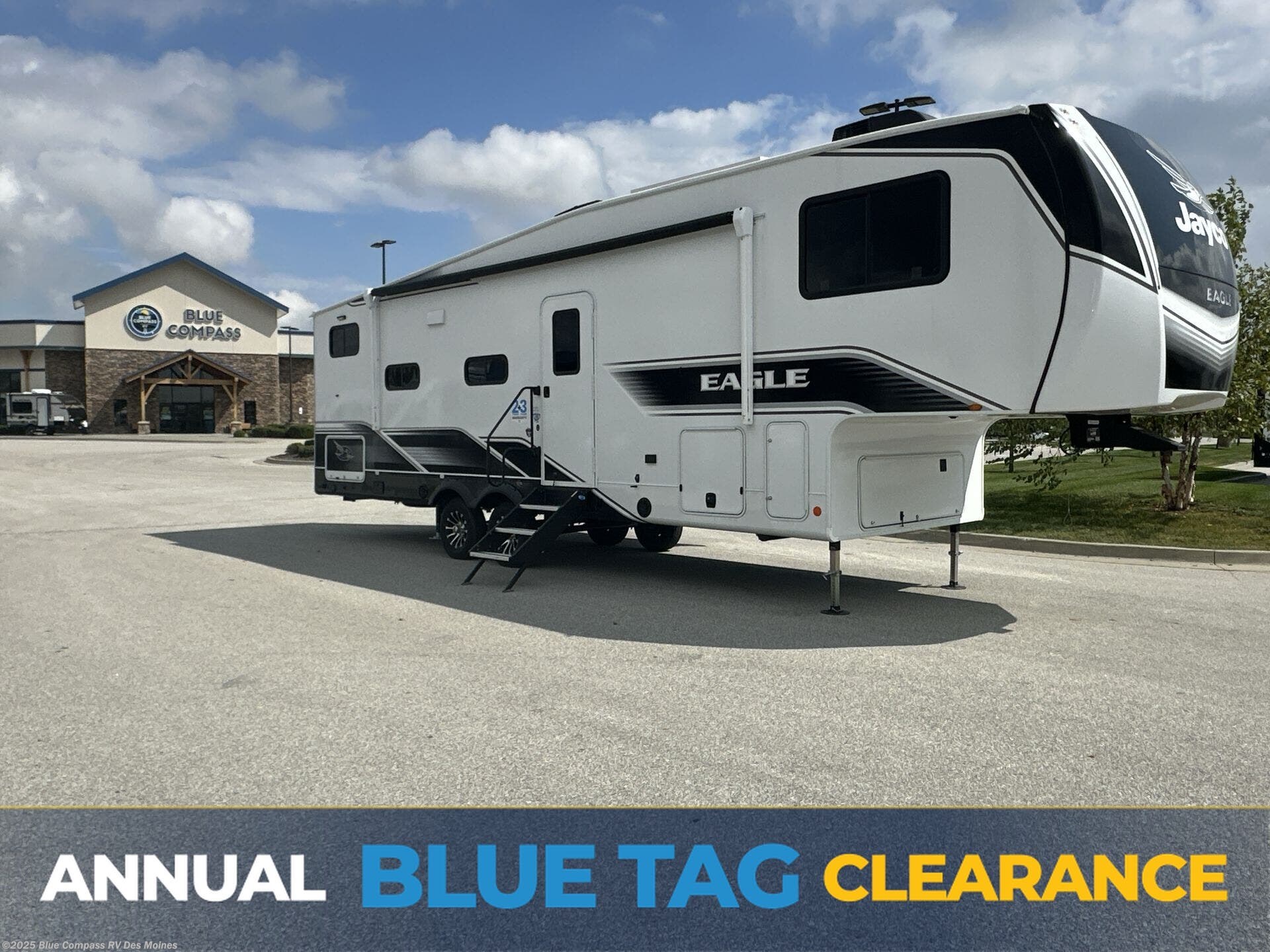 New 2026 Jayco Eagle HT 29DDB available in Altoona, Iowa