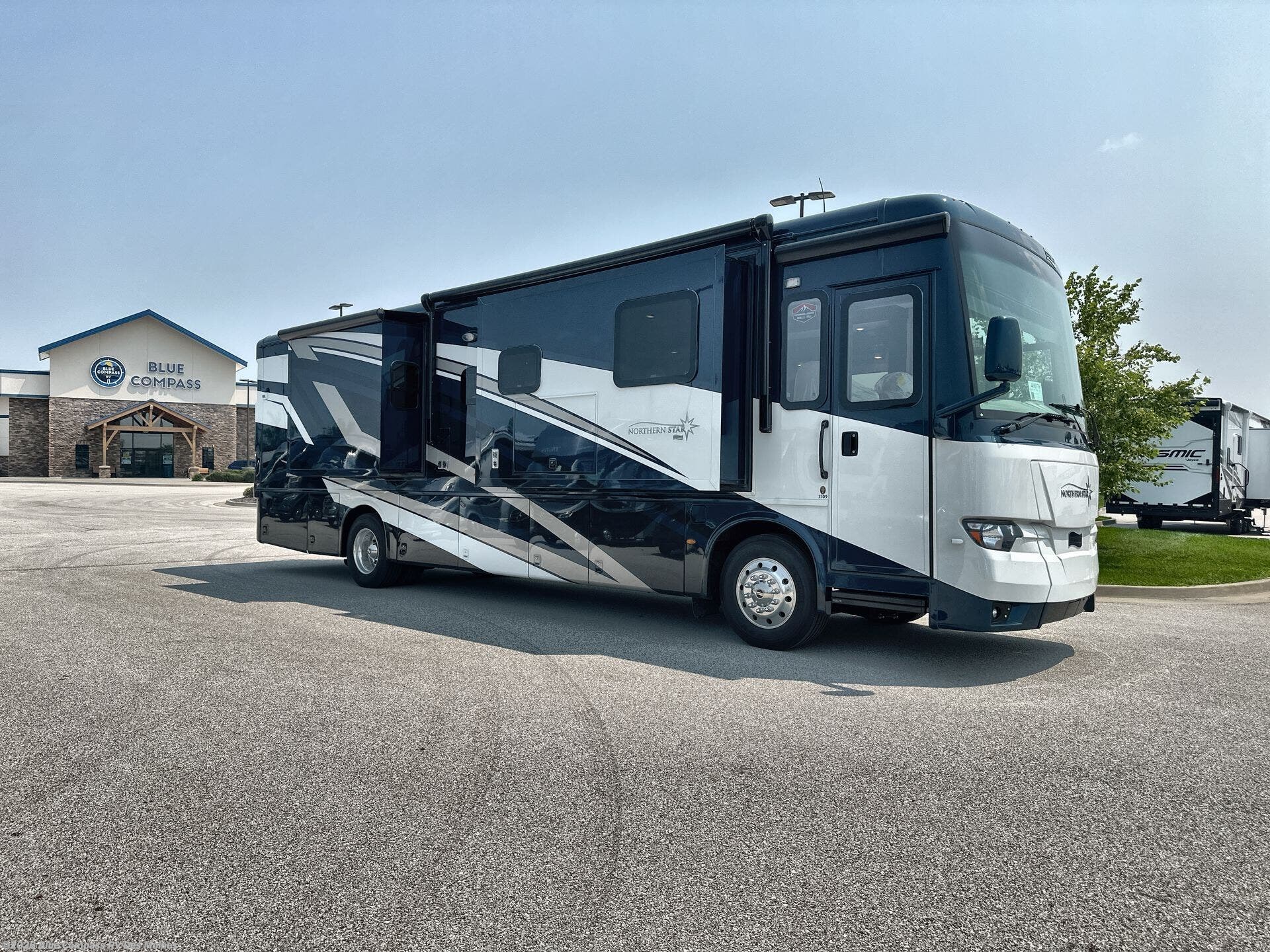 New 2026 Newmar Northern Star 3709 available in Altoona, Iowa
