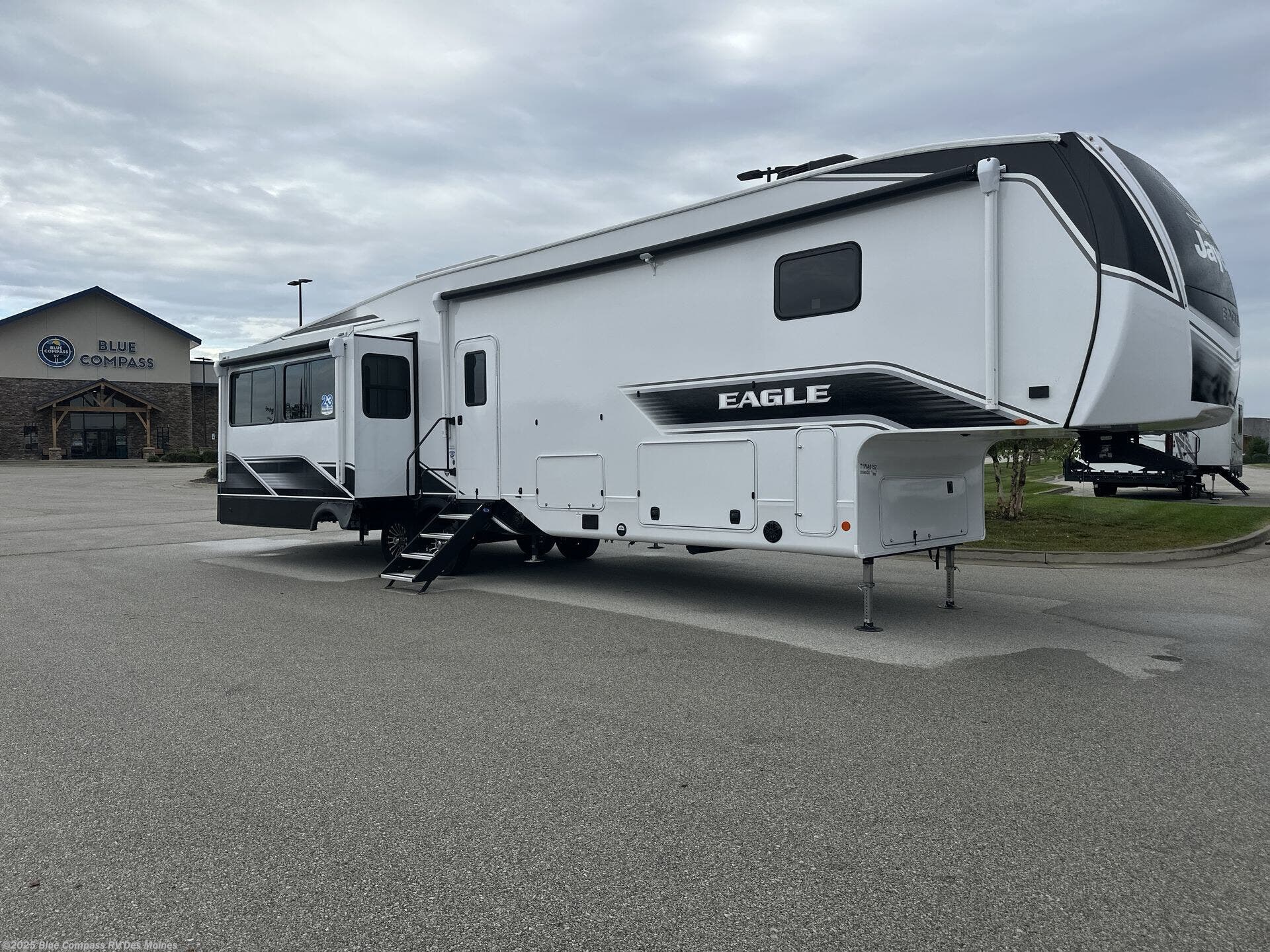 New 2026 Jayco Eagle 355MBQS available in Altoona, Iowa