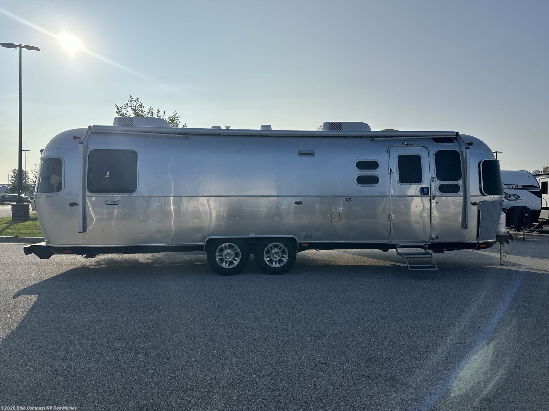 New 2026 Airstream Classic 30RB available in Altoona, Iowa