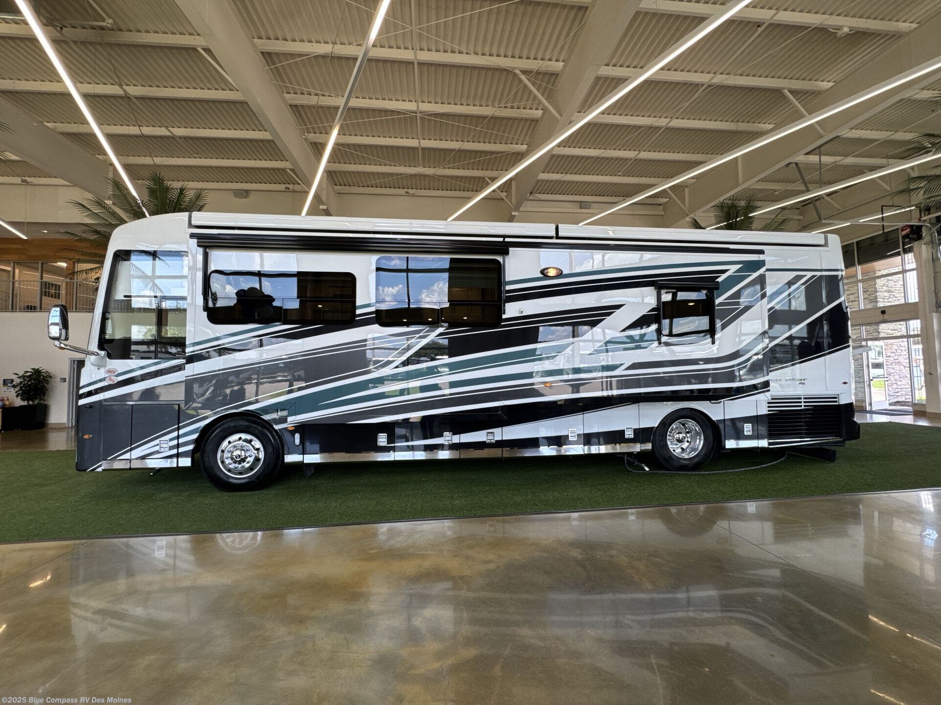 New 2026 Newmar Dutch Star 3836 available in Altoona, Iowa