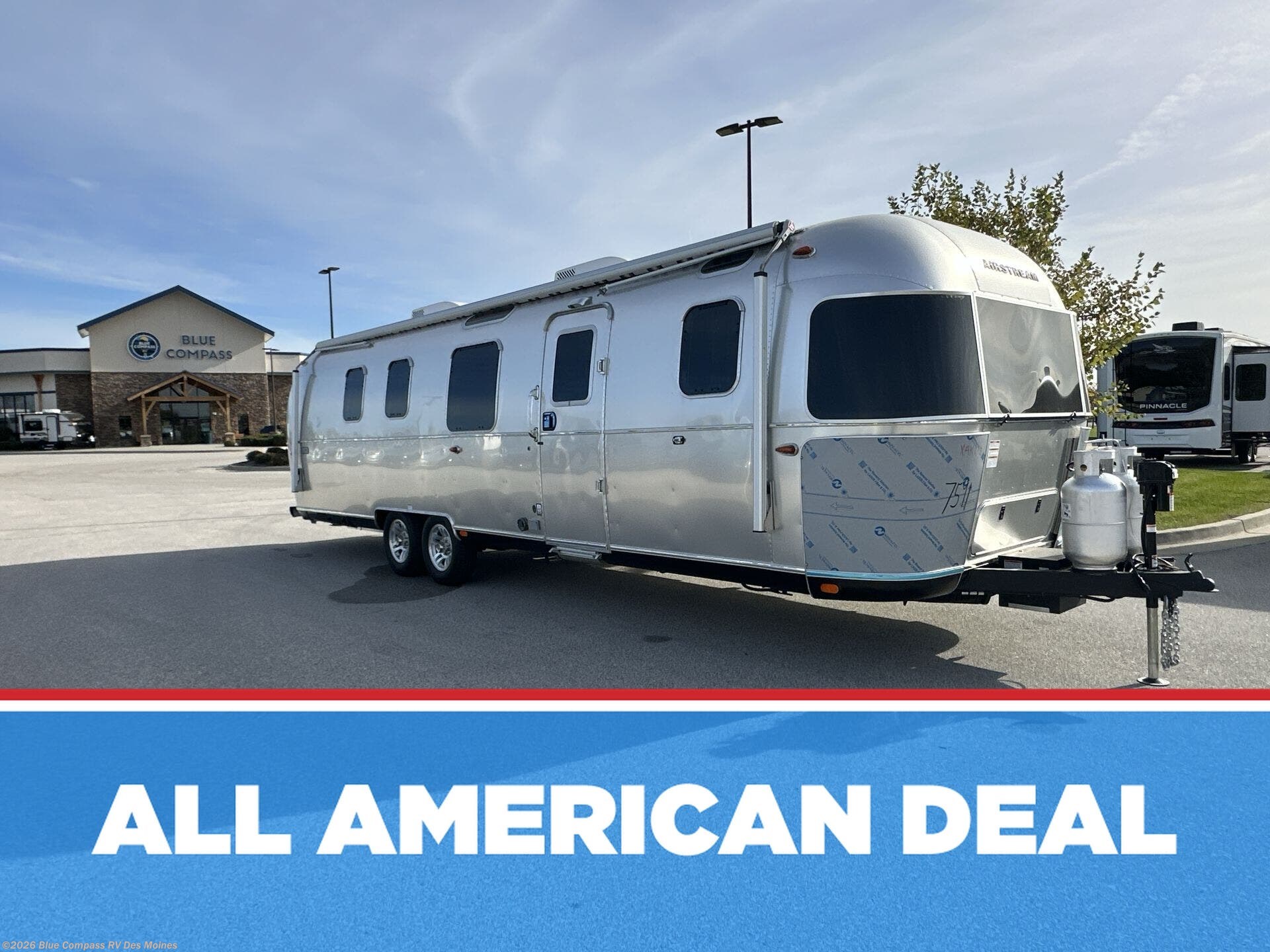 New 2026 Airstream Classic 33FB available in Altoona, Iowa