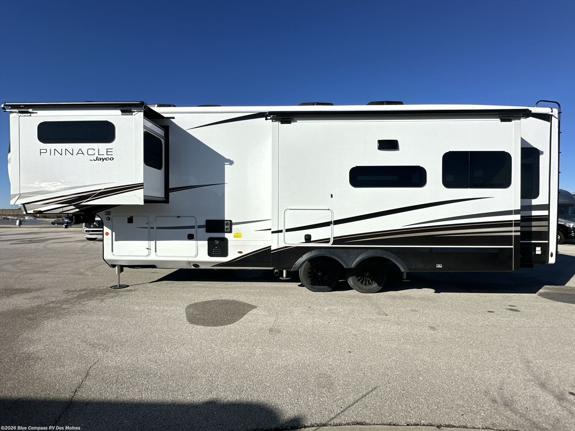 New 2026 Jayco Pinnacle 32RLTS available in Altoona, Iowa