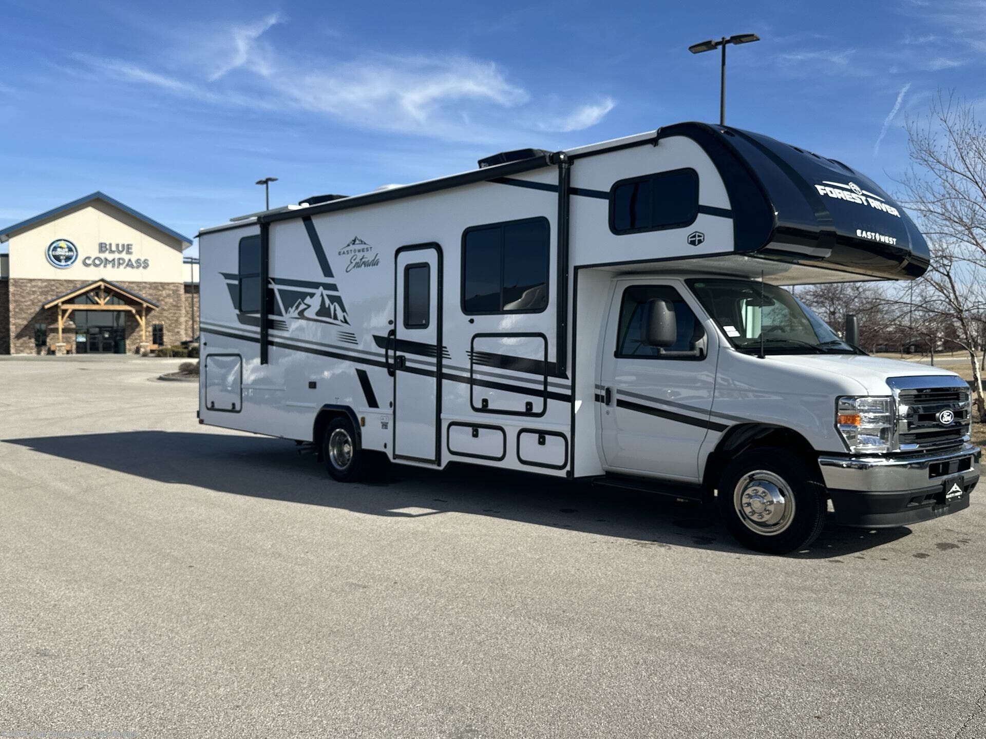 New 2026 East to West Entrada 2800S available in Altoona, Iowa