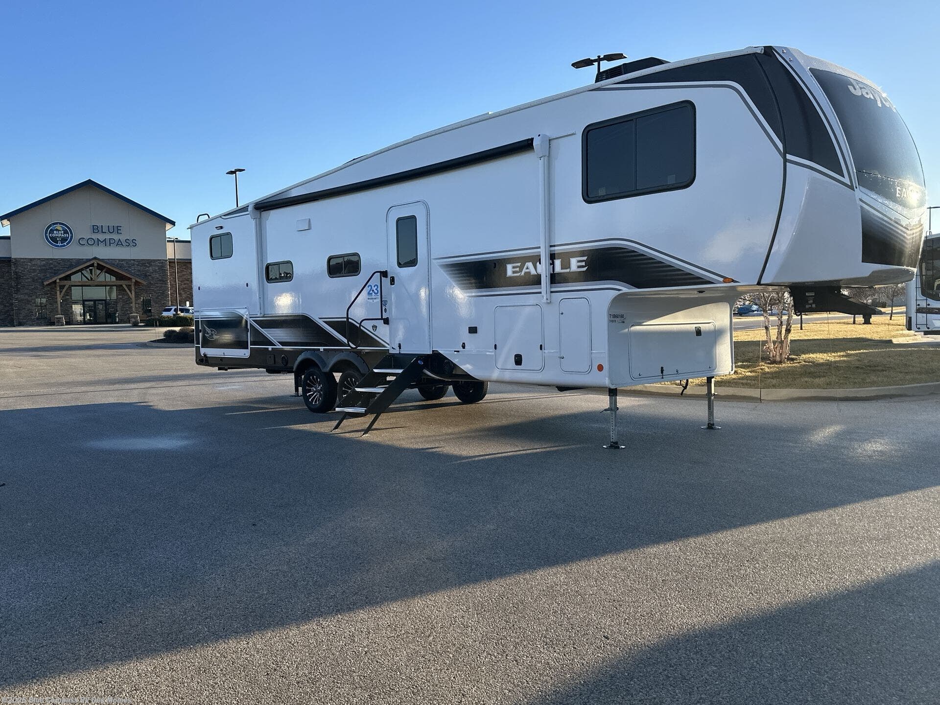 New 2026 Jayco Eagle HT 31QCD available in Altoona, Iowa