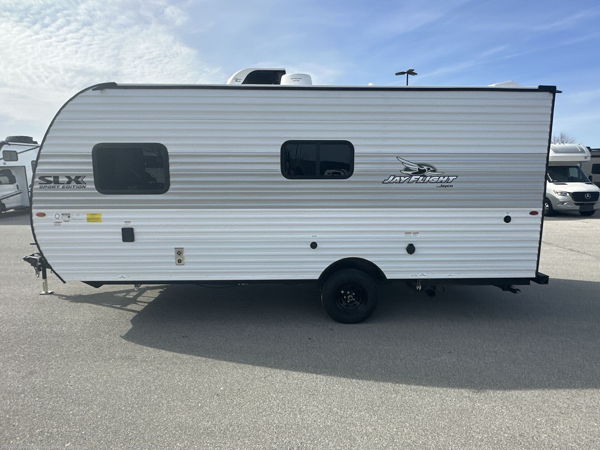 New 2026 Jayco Jay Flight SLX 172DB available in Altoona, Iowa