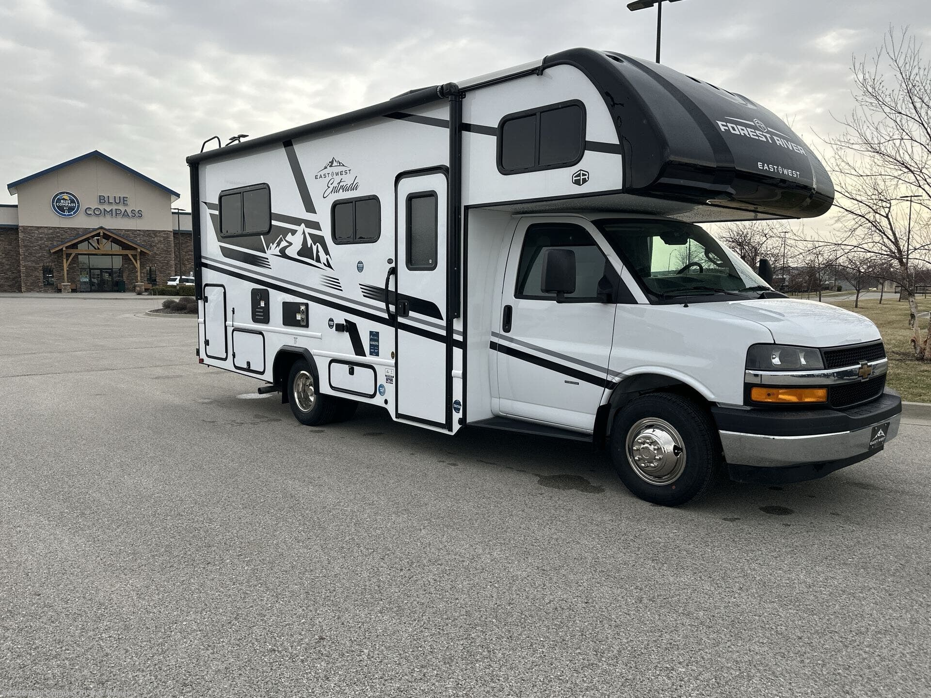 New 2026 East to West Entrada 210NS available in Altoona, Iowa