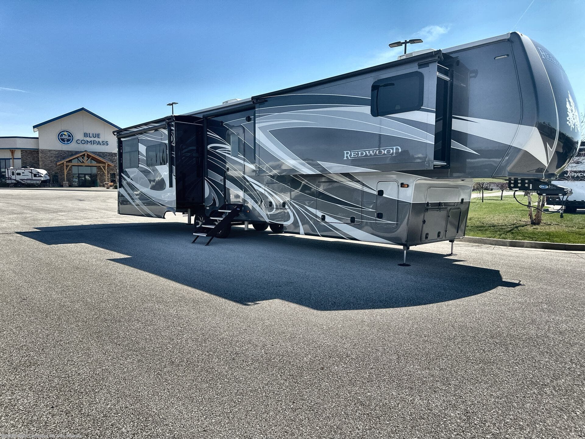 Used 2024 Redwood RV Redwood 4120GK available in Altoona, Iowa