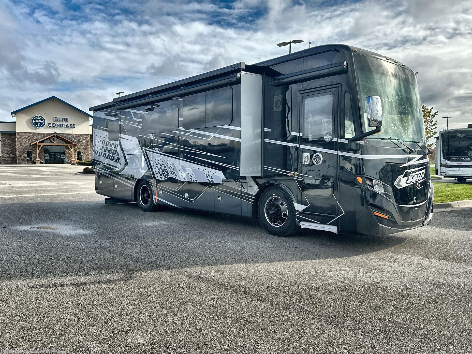 New 2026 Tiffin Allegro Red 33 AA available in Altoona, Iowa