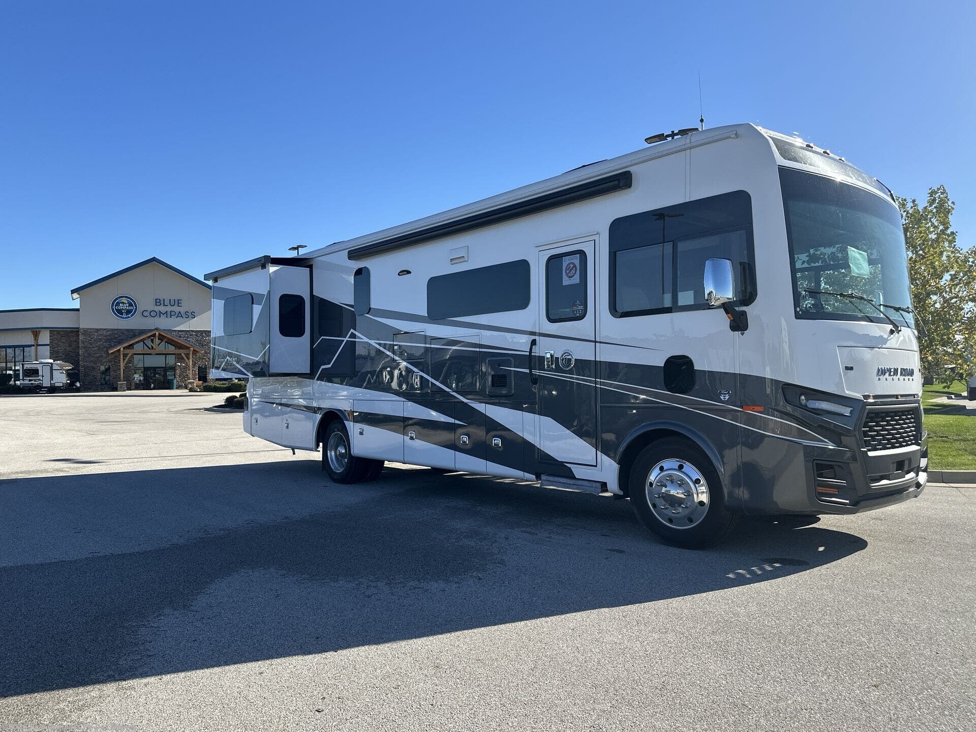 New 2026 Tiffin Open Road Allegro 32 SA available in Altoona, Iowa
