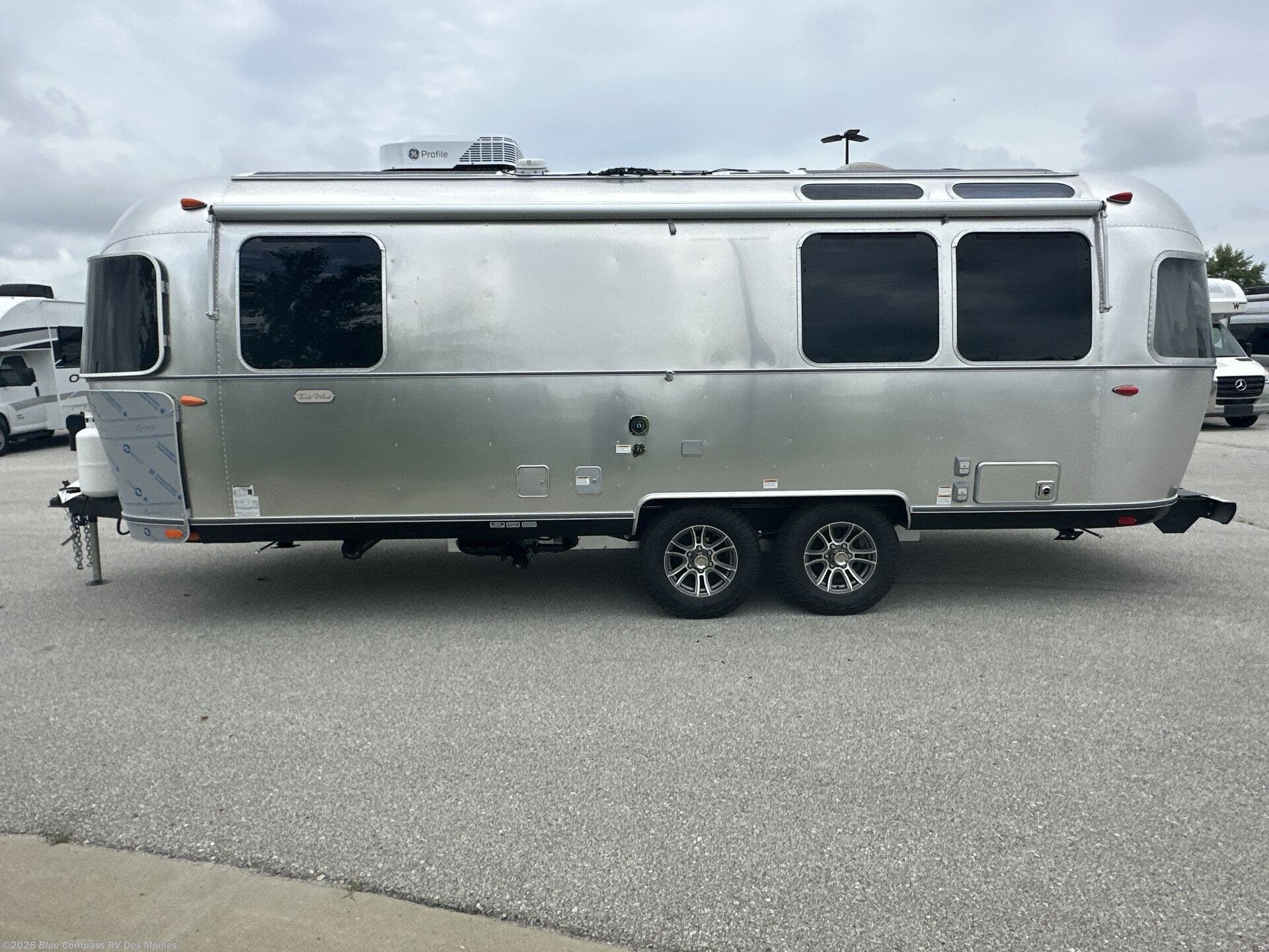 New 2027 Airstream Trade Wind 25FB available in Altoona, Iowa