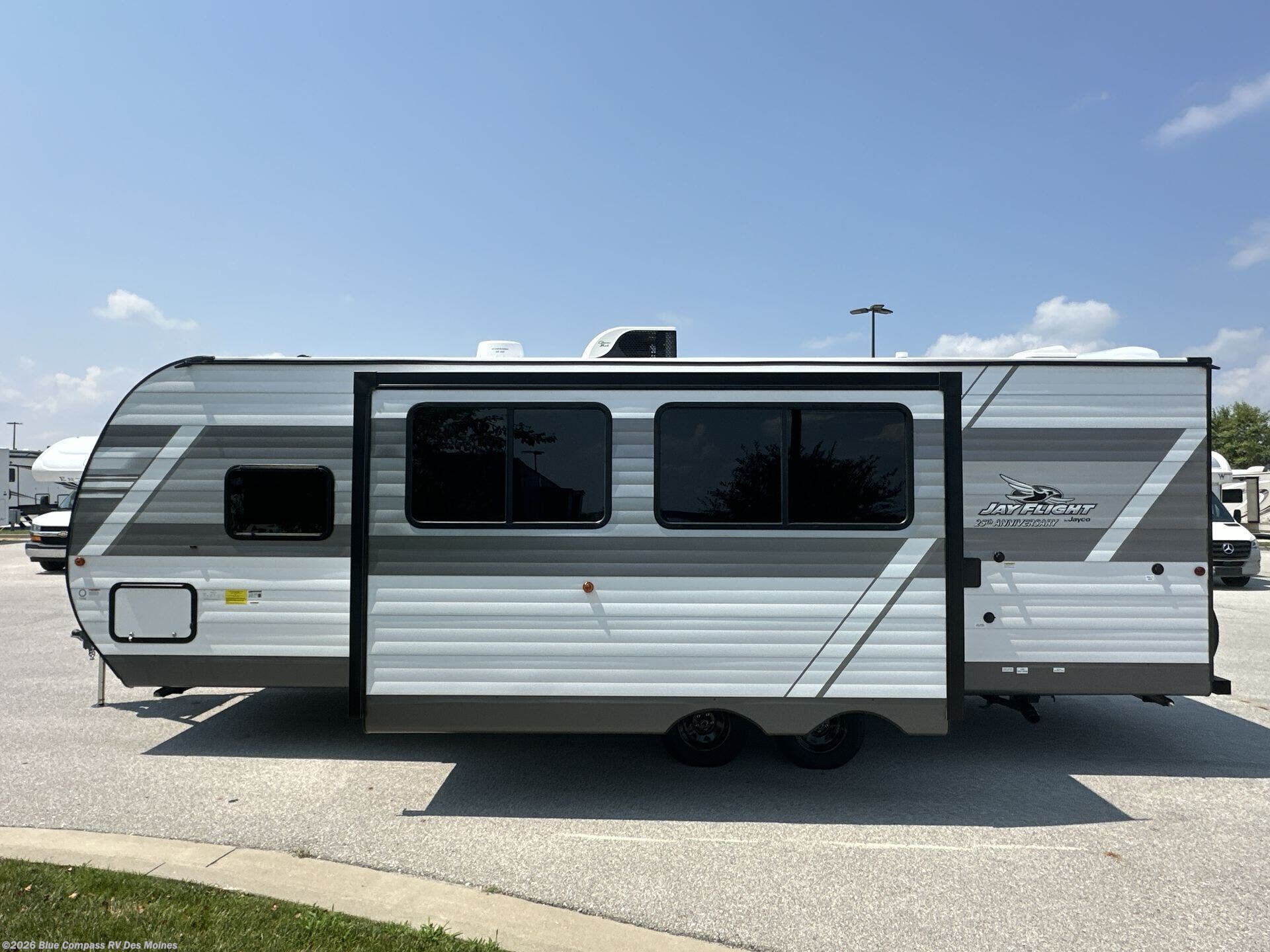 New 2027 Jayco Jay Flight 261BHS available in Altoona, Iowa