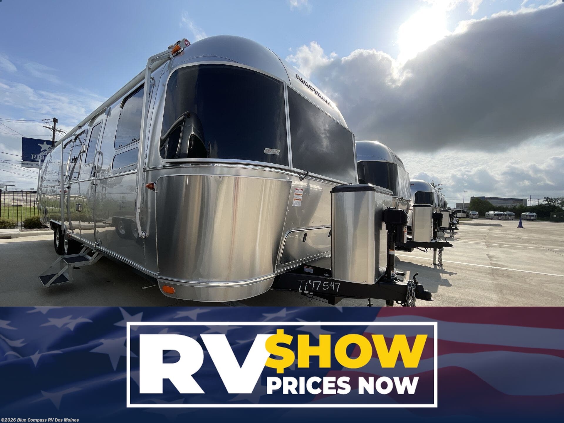 New 2026 Airstream Flying Cloud 30FB Bunk available in Altoona, Iowa