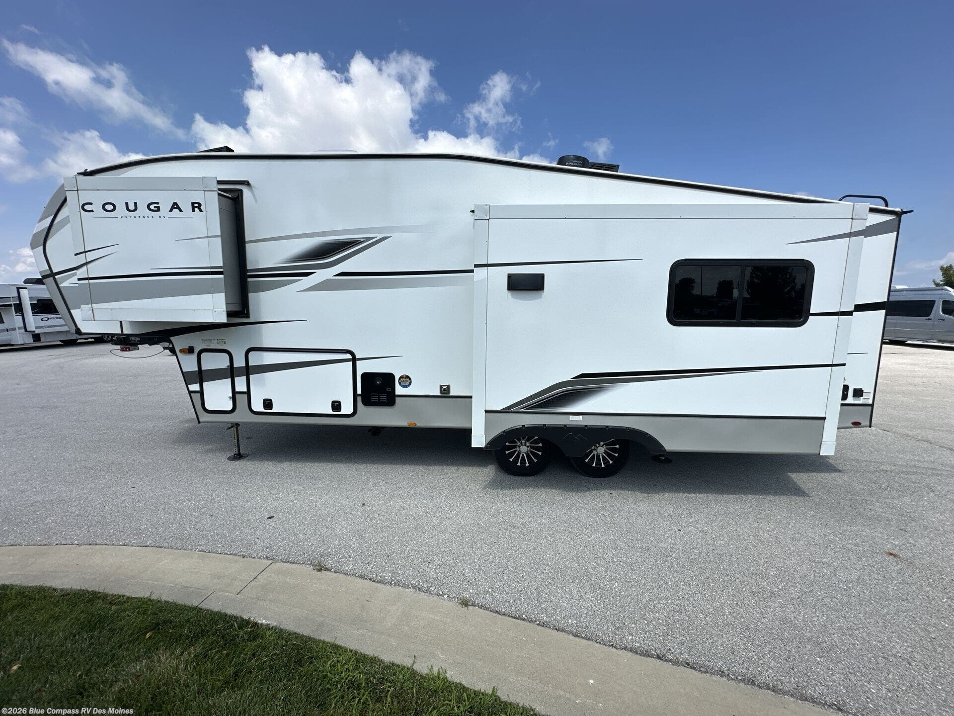 Used 2024 Keystone Cougar Half-Ton 27SGS available in Altoona, Iowa