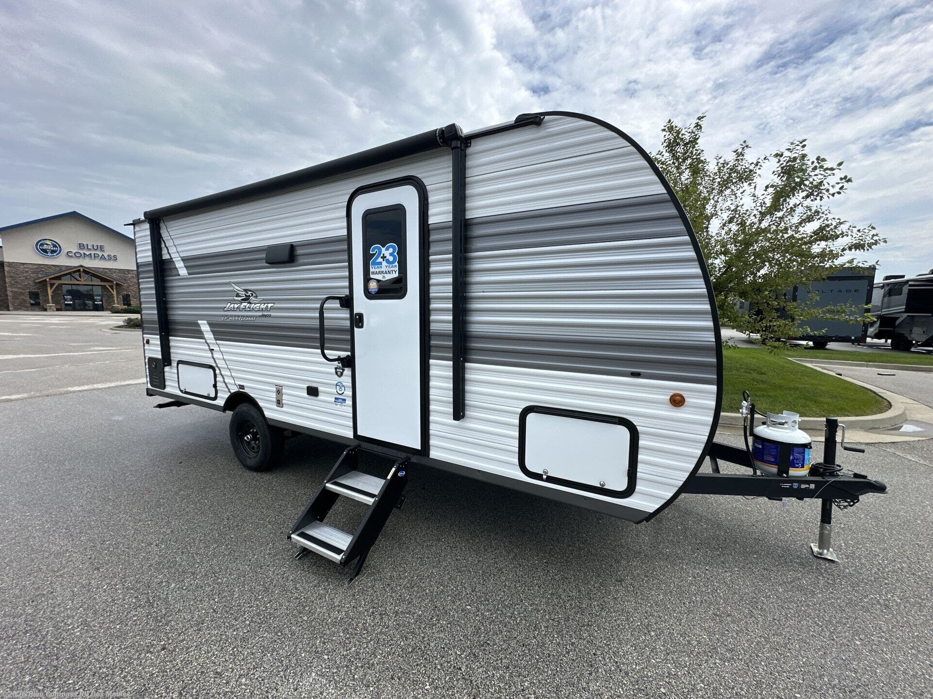 New 2027 Jayco Jay Flight 197MB available in Altoona, Iowa