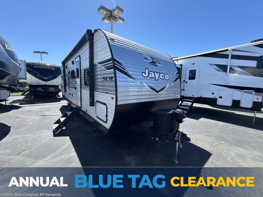 New 2025 Jayco Jay Flight SLX 261BHS available in Sarasota, Florida