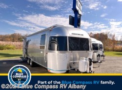 New 2024 Airstream Flying Cloud 27FB available in Latham, New York