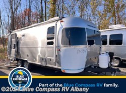 New 2024 Airstream International 25FB Twin available in Latham, New York