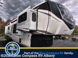New 2024 Jayco Pinnacle 38FLGS available in Latham, New York
