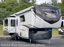 New 2025 Jayco Pinnacle 36FBTS available in Latham, New York