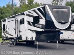 New 2025 Jayco Seismic Luxury Series 4113 available in Latham, New York