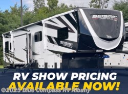 New 2025 Jayco Seismic Luxury Series 4113 available in Latham, New York