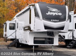 New 2025 Jayco Eagle 335RDOK available in Latham, New York